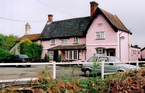 Gissing Crown - 2002 - Image by Phil Bowden