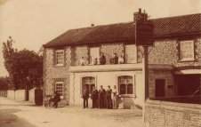 The Dunstable Arms c1912 - Image supplied by Mike Bristow.
