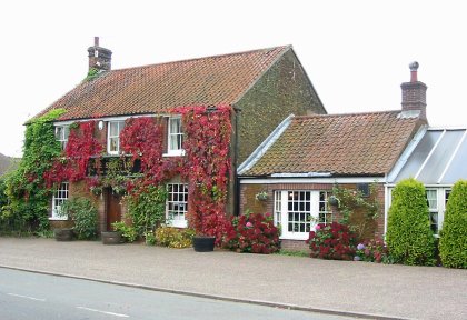 The SWAN - South Wootton - Oct 2002. image by Paul Selwood
