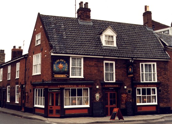 November 1987 - The GOLDEN STAR - Image by Barry Wilkinson