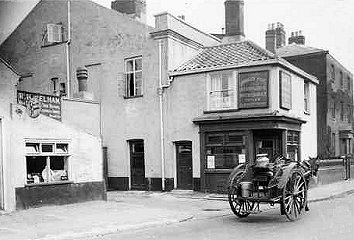 The Surrey Inn by George Plunkett - Copyright © G.A.F.Plunkett 2002 - shown by permission